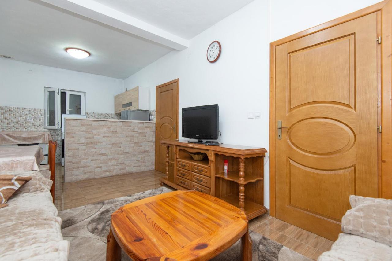 Apartment Tanja Mrcevac Exteriör bild
